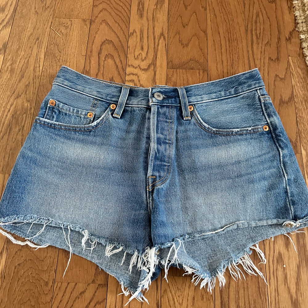 Levi’s Short short cut offs